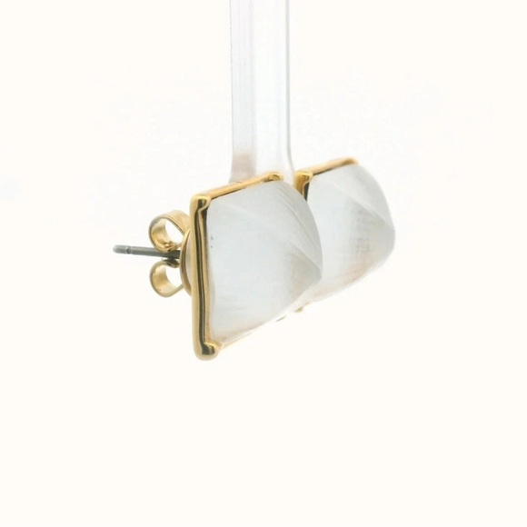 Alexis Bittar Gold Plated Base Metal Carved Lucite Pyramid Earrings - Picture 3 of 5